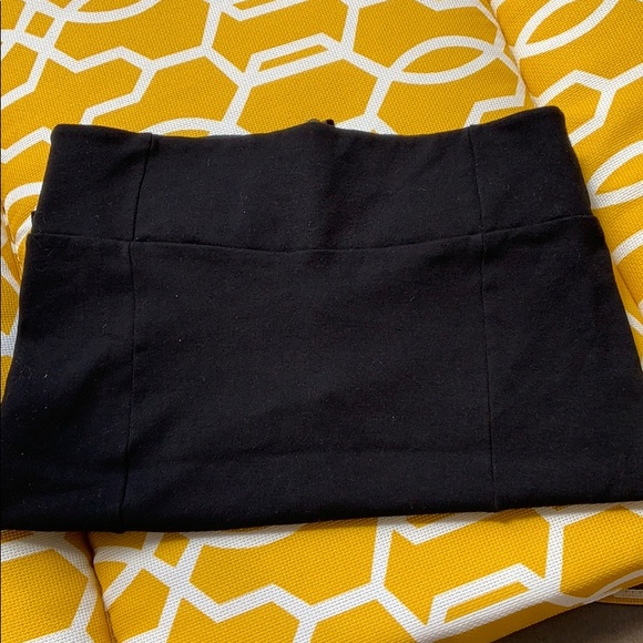 Black Skirt - Picture 6 of 7